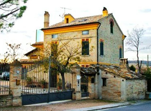 B&B La Posta Grottazzolina Bagian luar foto